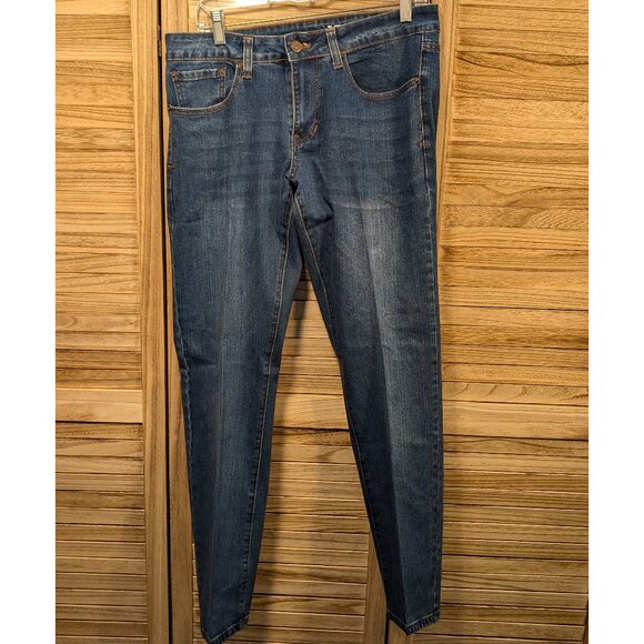 Izod Straight Fit Classic Blue Denim Jeans Size 32 x 30 - Picture 1 of 12